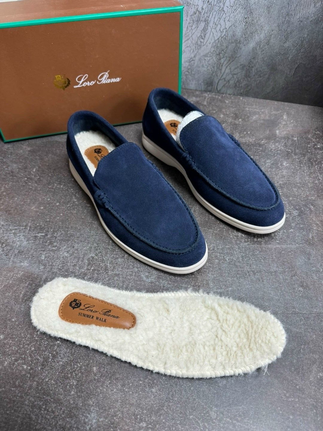 лоферы loro piana мужские,лоферы loro piana,лоферы мужские loro piana замшевые,мужские замшевые лоферы,мужские черные лоферы loro piana замша