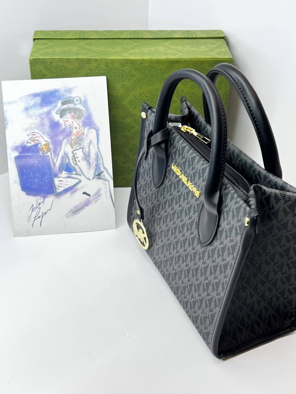 сумка женская michael kors,женская сумка большая стильная michael kors,сумка michael kors,michael kors стильная сумка через плечо,сумка