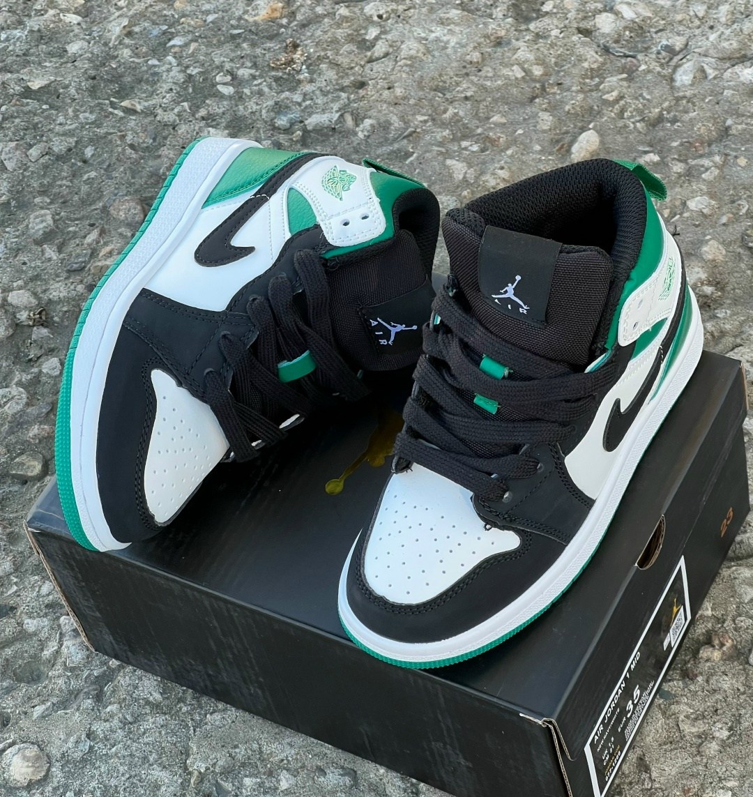 женские кроссовки nike air jordan 1 mid,nike air jordan 1 mid se,кроссовки nike air jordan,nike air jordan 1 mid,кроссовки nike air jordan 1 retro high