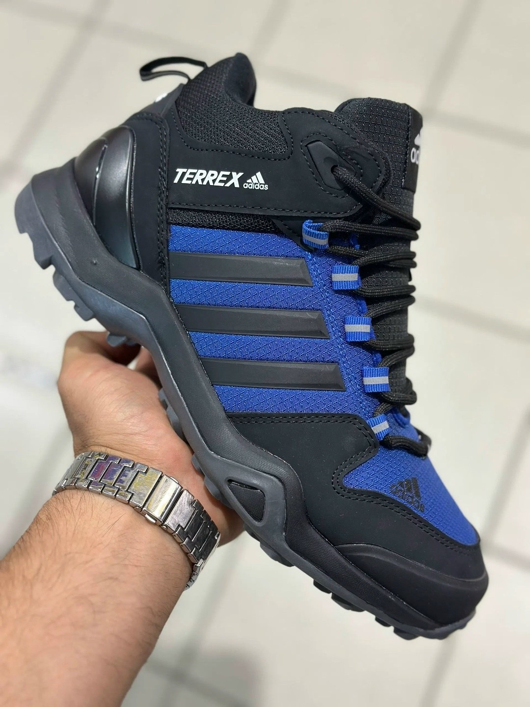 зимние ботинки adidas terrex swift r3,зимние ботинки adidas terrex winter,ботинки adidas terrex winter,кроссовки зимние adidas terrex black winter,зимние кроссовки adidas terrex цвет черный