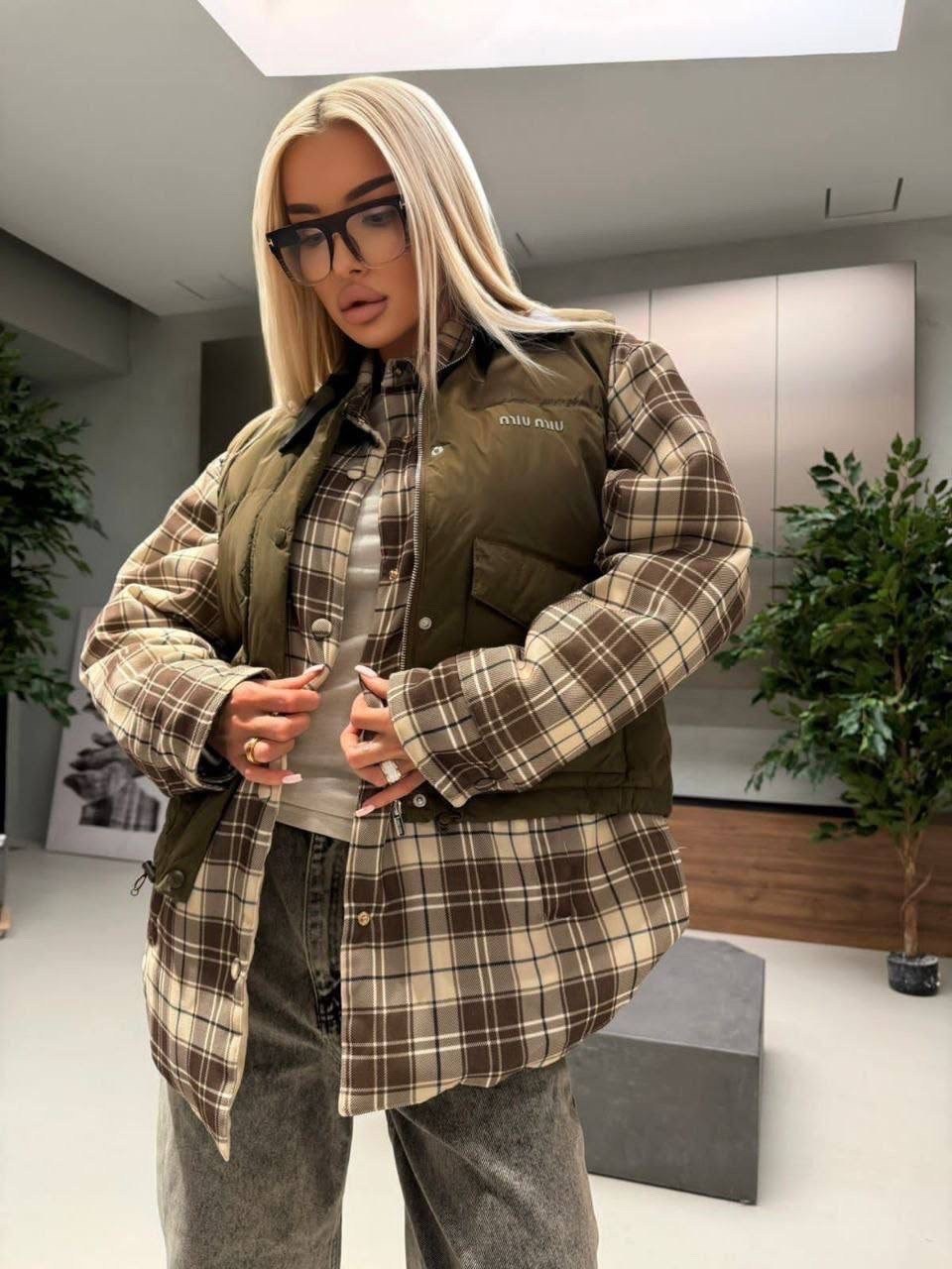 куртка в клетку женская,женская утеплённая куртка в клетку miu miu premium,рубашка в клетку летняя оверсайз lee uliana,женская рубашка в клетку оверсайз,рубашка в клетку оверсайз lee uliana