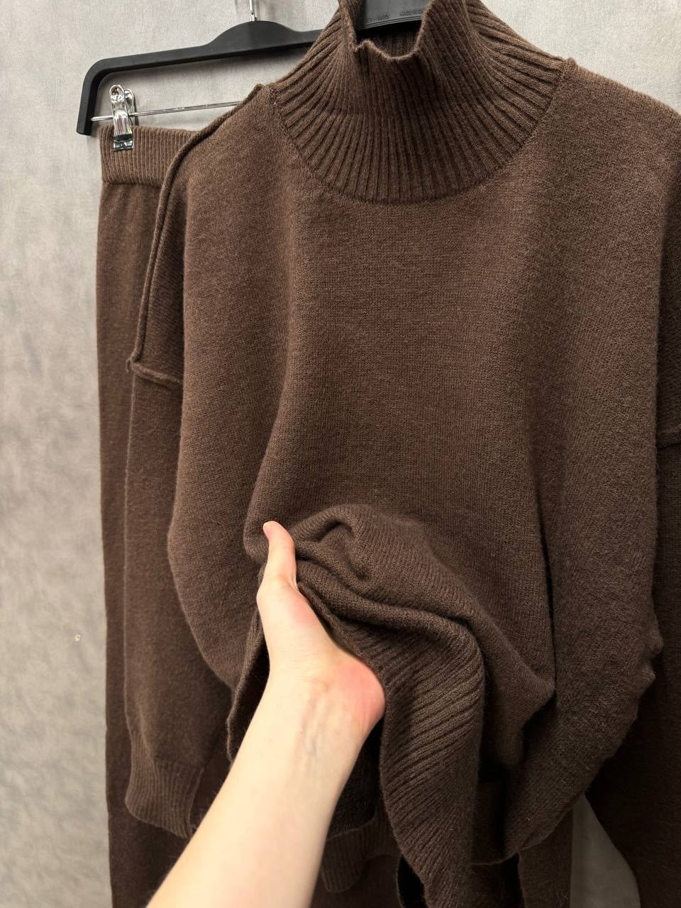 костюм вязаный теплый с брюками modis shop,вязаные брюки,вязаные костюмы,трикотажный костюм,кашемировый костюм с брюками палаццо