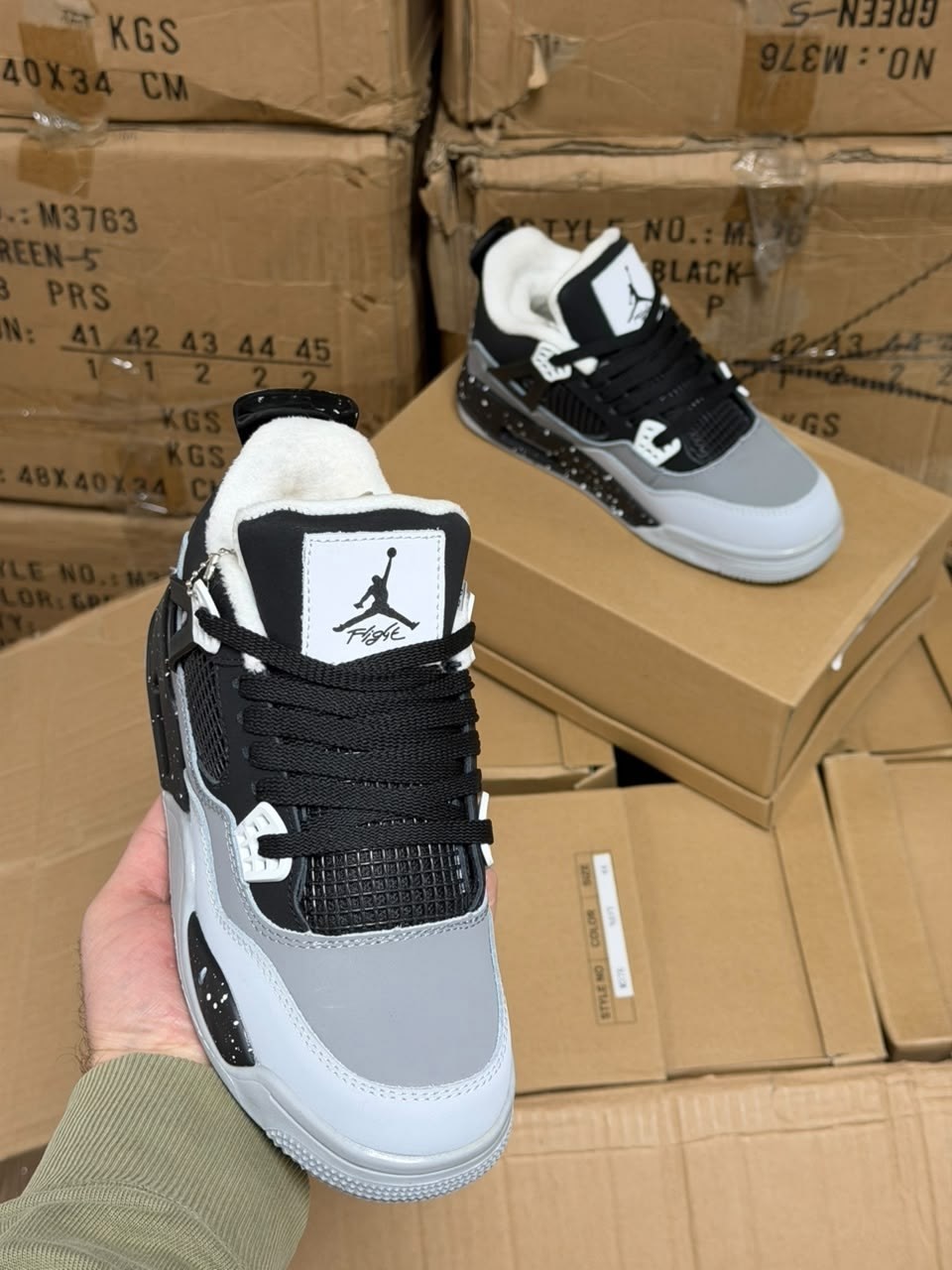 nike air jordan 1 mid,air jordan 1 mid 'hyper royal',air jordan 1 mid dark concord,jordan 1 mid purple black,air jordan 1 mid