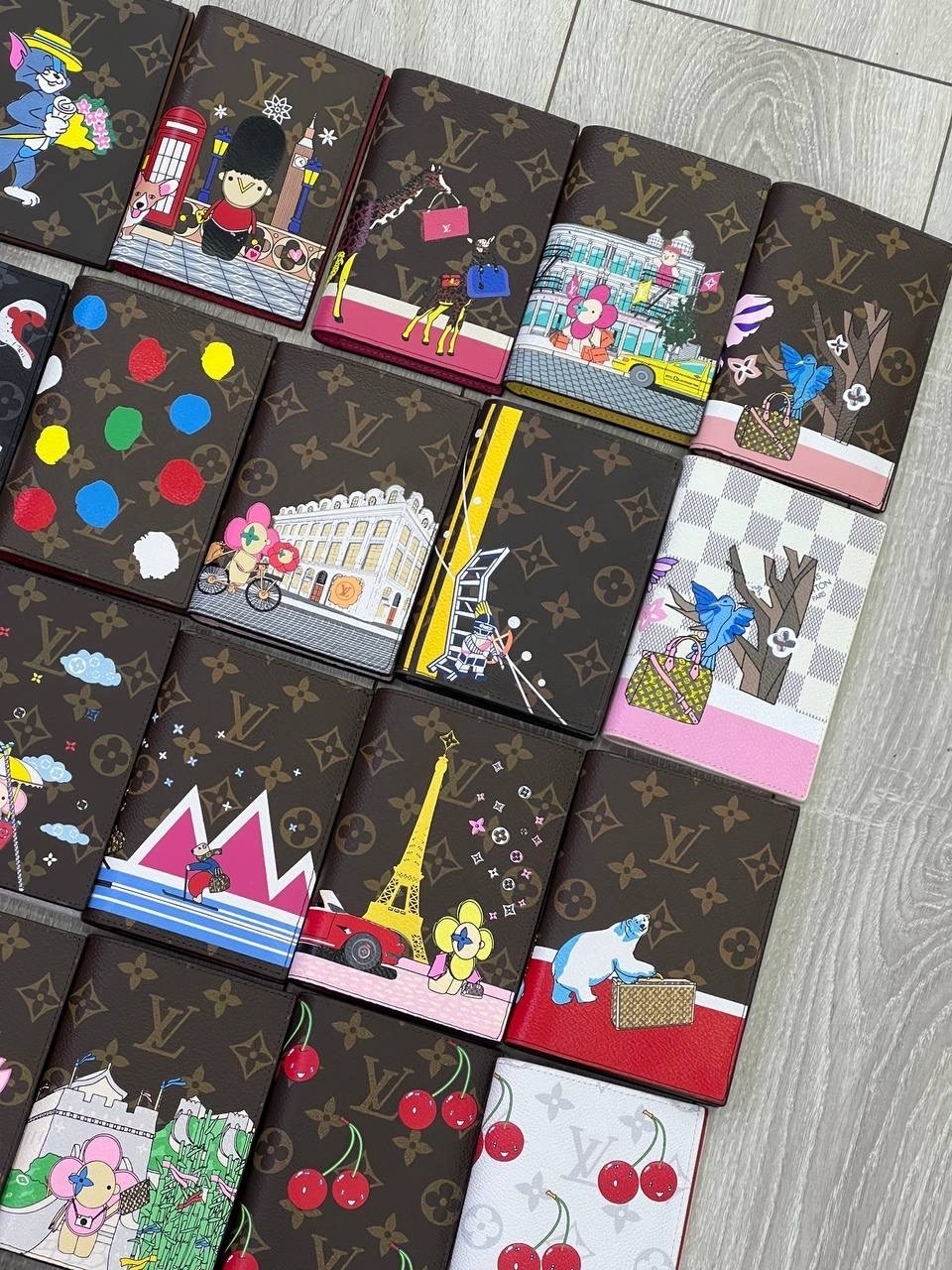 обложка на паспорт louis vuitton,женская обложка на паспорт louis vuitton,обложка на паспорт louis vuitton коричневая,женская обложка на паспорт,блокнот