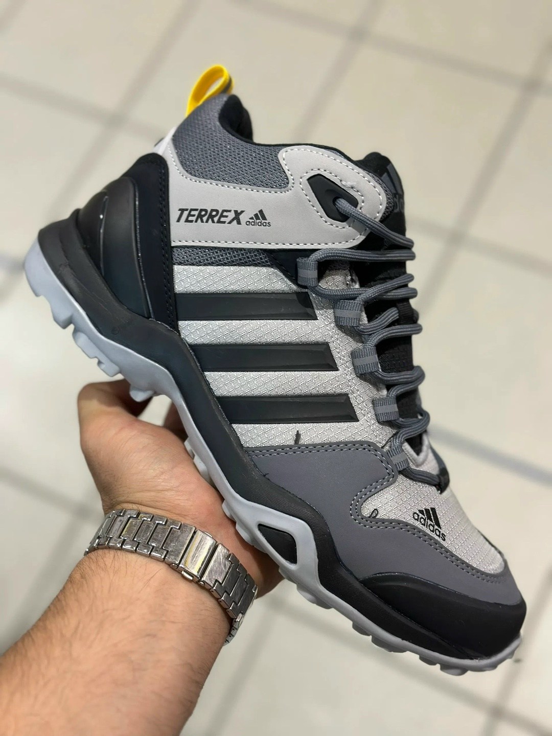 зимние ботинки adidas terrex swift r3,зимние ботинки adidas terrex winter,ботинки adidas terrex winter,кроссовки зимние adidas terrex black winter,зимние кроссовки adidas terrex цвет черный