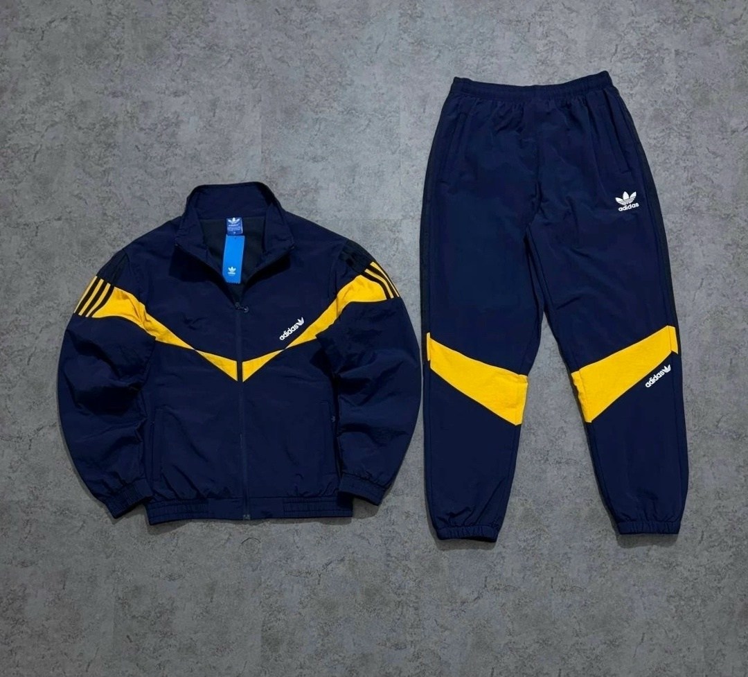 спортивный костюм adidas,спортивные костюм,спортивные костюмы адидас,спортивный костюм мужской adidas,спортивный костюм adidas originals