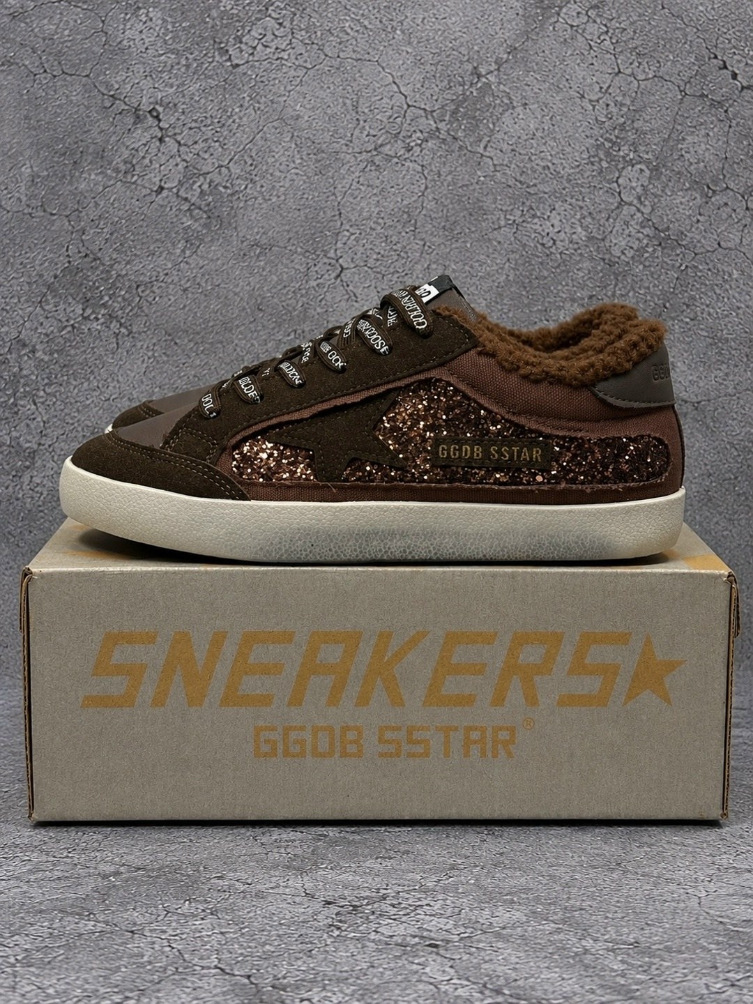 golden goose зимние кеды женские,кеды golden goose,,кроссовки golden goose с пайетками на платформе,женская