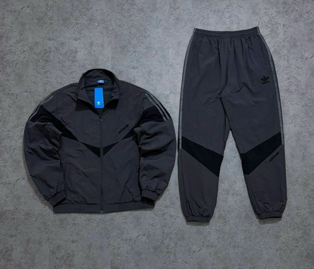 спортивный костюм adidas,спортивные костюм,спортивные костюмы адидас,спортивный костюм мужской adidas,спортивный костюм adidas originals