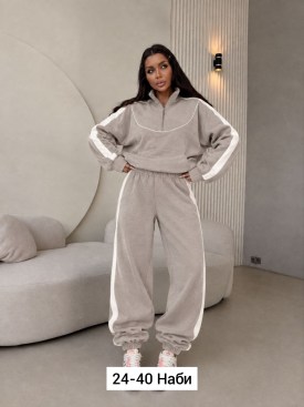 Костюм