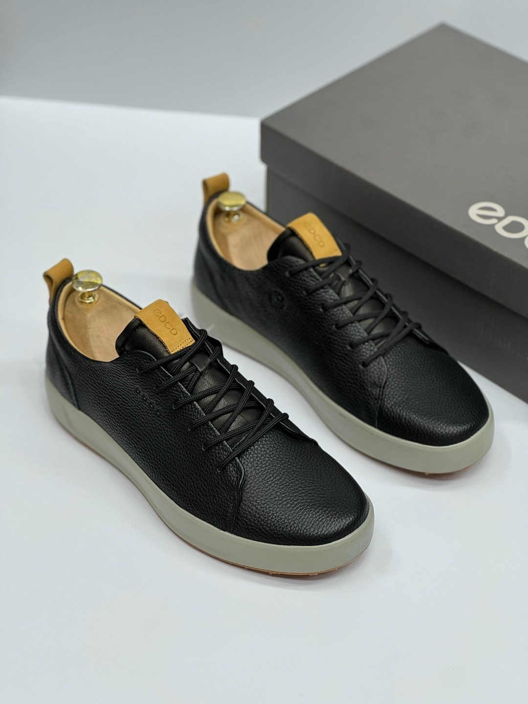 ,кроссовки мужские ecco,кроссовки ecco,мужской кроссовки,спортивная