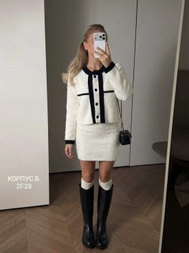 Костюм
