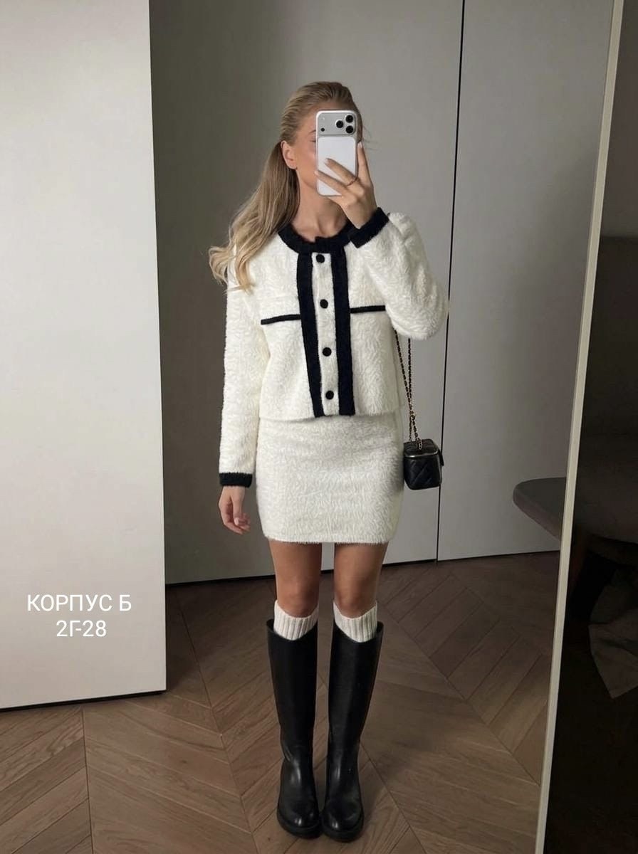 женский твидовый костюм из двух предметов,женский костюм букле,костюм в стиле шанель,твидовые костюмы,костюм с юбкой