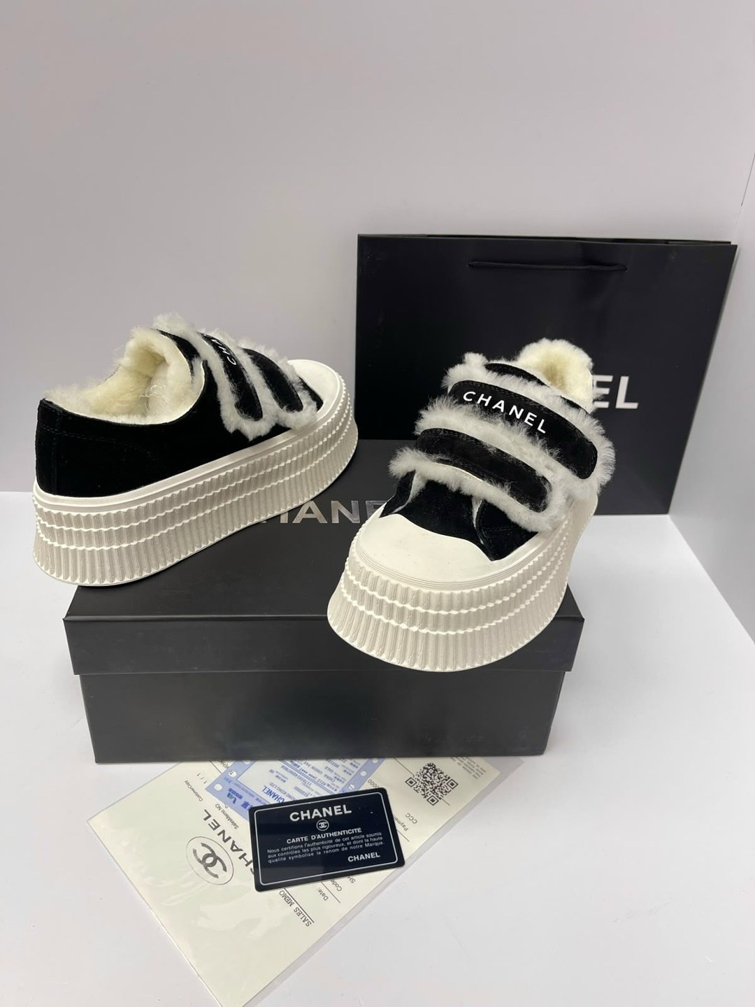 кеды chanel,женские кроссовки chanel,кроссовки chanel,кроссовки зимние chanel,высокие женские зимние кеды chanel