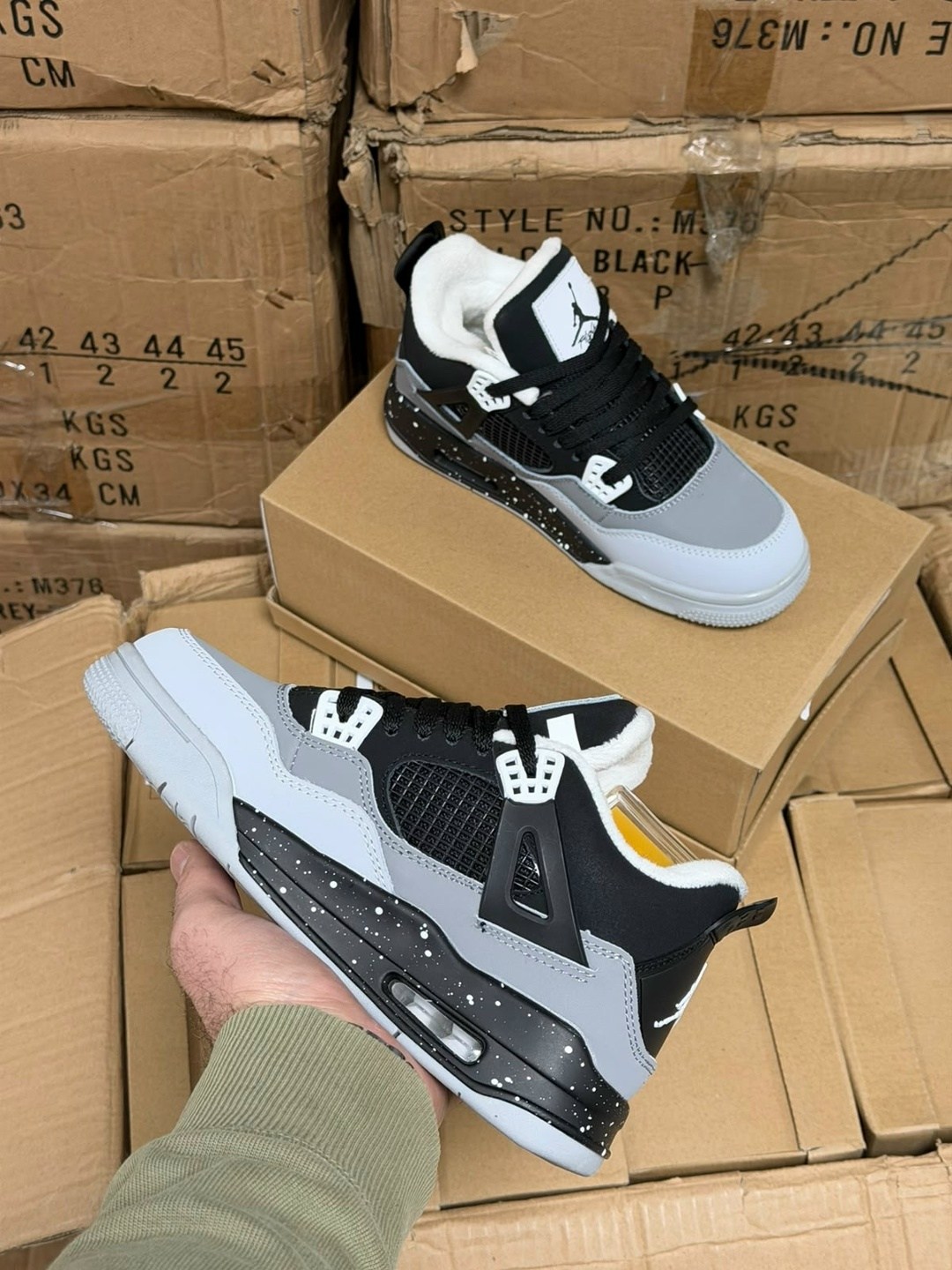 кроссовки nike air jordan 4 retro,кроссовки nike air jordan 4 retro черный,nike air jordan 4 retro grey black,кроссовки мужские nike air jordan 4 retro,кроссовки nike air jordan 4