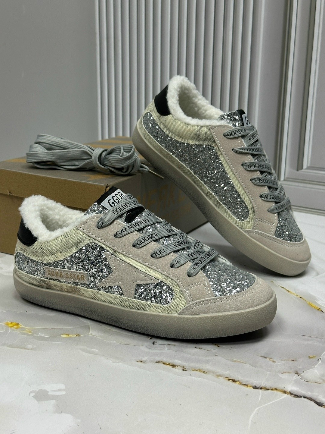 кеды женские golden goose a116527 зимние с мехом серебристые,кеды golden goose superstar серебряные,женские зимние кеды golden goose 2026-2026 серебристые,кеды golden goose,кроссовки golden goose