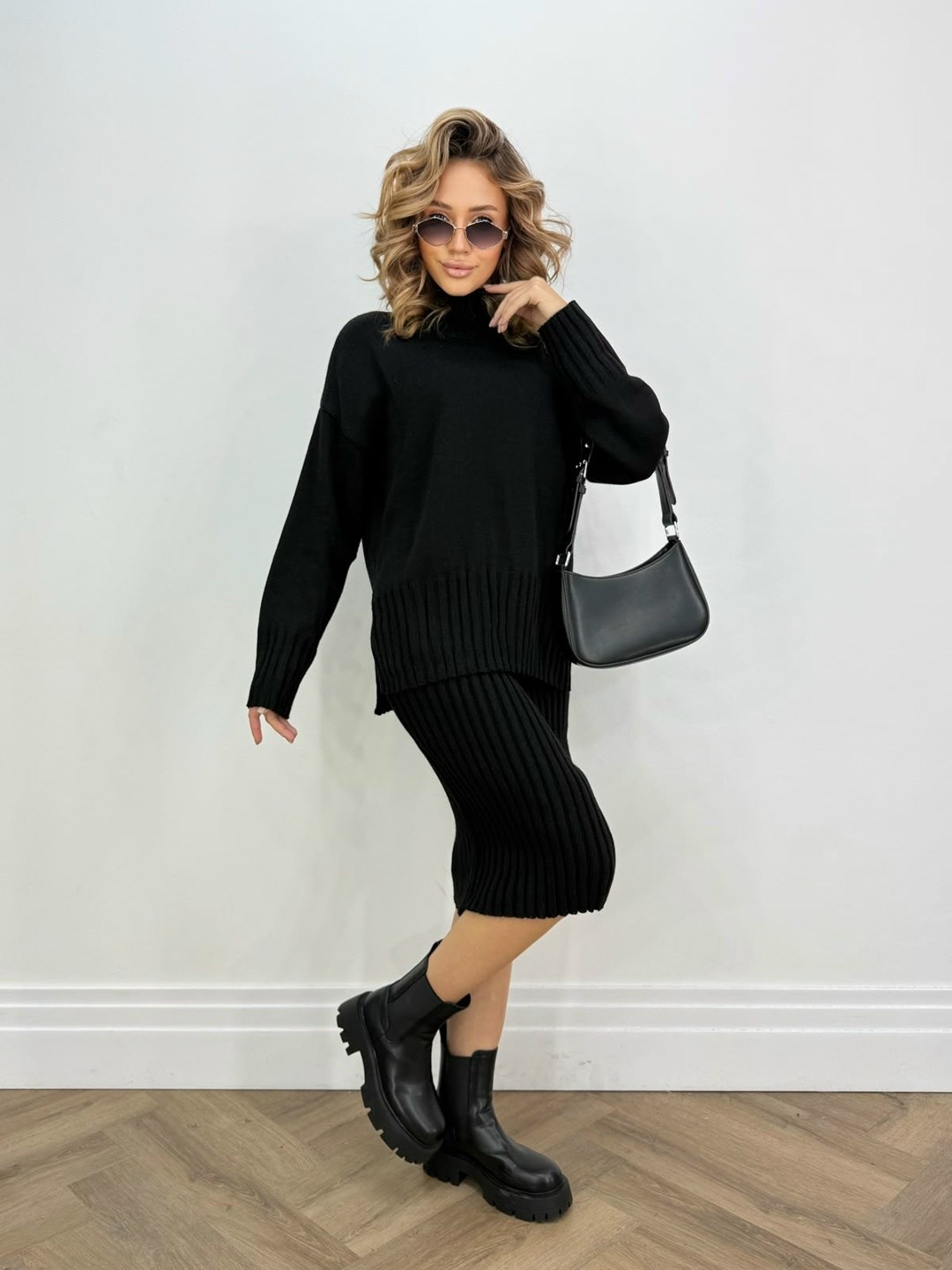 костюм трикотажный с юбкой,костюм трикотажный вязаный с юбкой finesse collection цвет бургунди бордовый,женские костюмы с юбкой,костюм трикотажный женский с юбкой,трикотажные костюмы