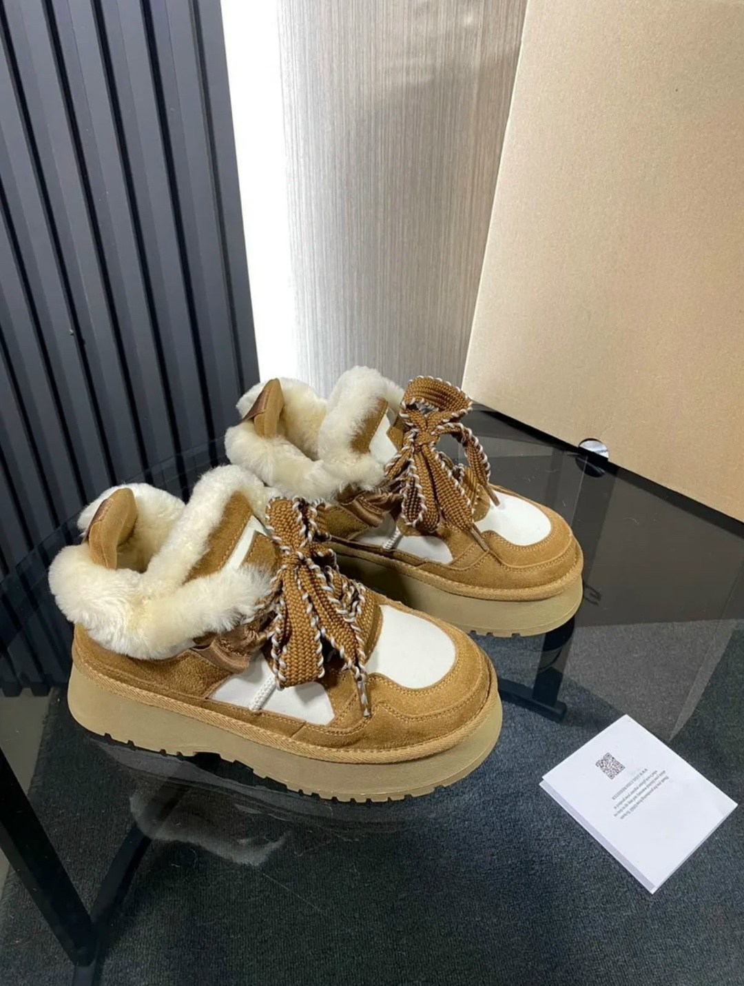 ,женские угги,зимние ботинки,женская ,ugg кроссовки