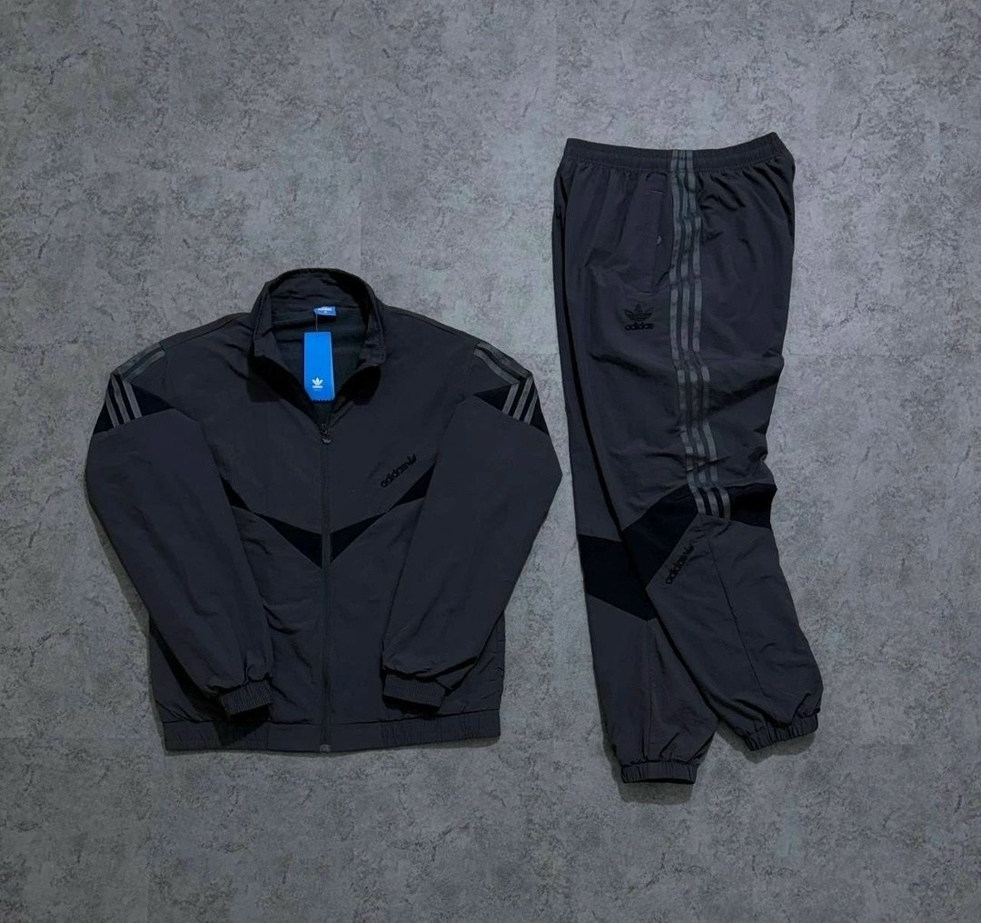 спортивный костюм adidas,спортивные костюм,спортивные костюмы адидас,спортивный костюм мужской adidas,спортивный костюм adidas originals