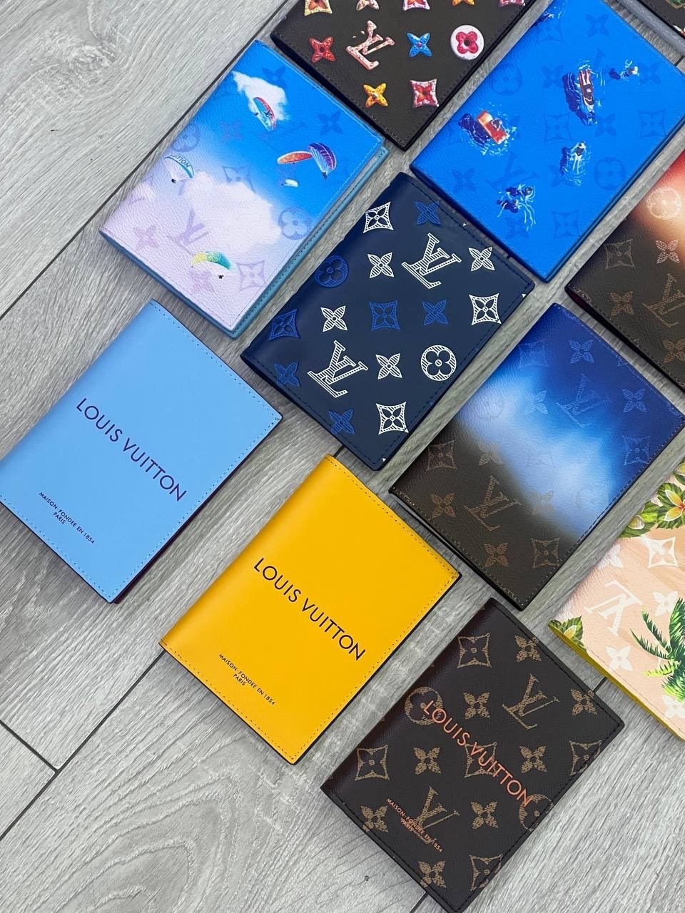 обложка на паспорт louis vuitton,картхолдер louis vuitton,cумка louis vuitton,обложка для паспорта louis vuitton 14 х 10см,обложка для паспорта от louis vuitton с оригинальным принтом