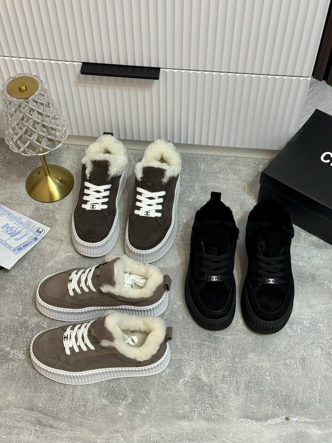 ,высокие тёплые кеды шанель,кеды chanel зимние,кроссовки chanel,кроссовки женские зимние chanel замшевые