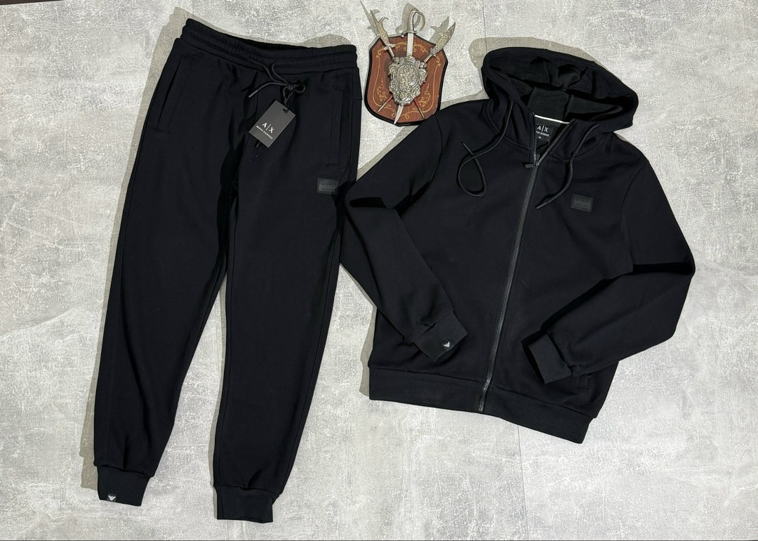 спортивный костюм dolce&gabbana,спортивный костюм дольче габбана мужской,костюм dolce & gabbana спортивный мужской,спортивный костюм мужской,спортивный костюм