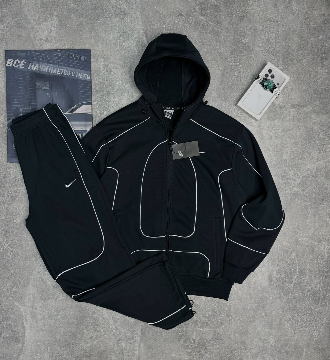 спортивные костюм,ветровка nike x corteiz,зип худи nike tech fleece,зип худи tech fleece рефлективный nike,спортивный костюм nike на флисе