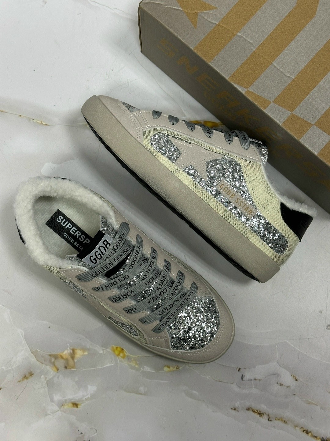 кеды женские golden goose a116527 зимние с мехом серебристые,кеды golden goose superstar серебряные,женские зимние кеды golden goose 2026-2026 серебристые,кеды golden goose,кроссовки golden goose