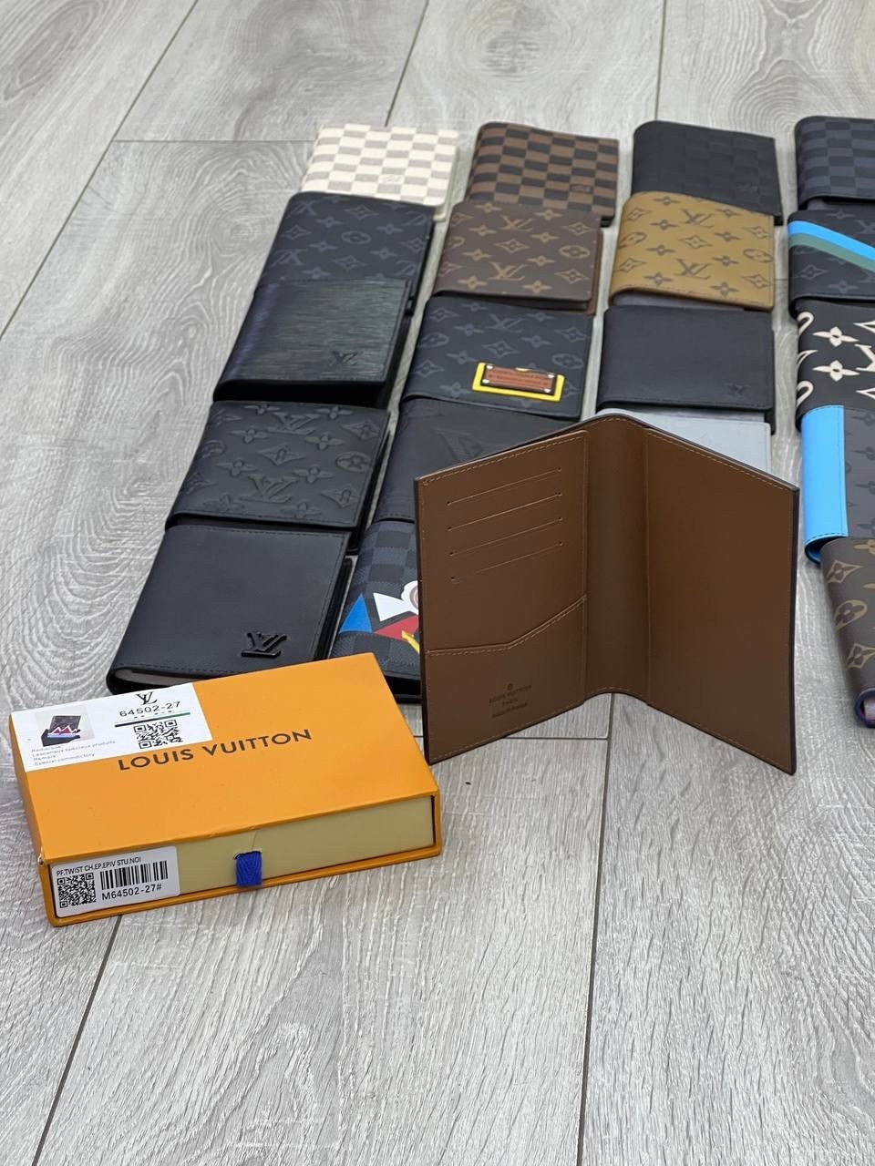 обложка на паспорт louis vuitton,чехол на паспорт луи виттон,обложка для паспорта луи виттон,портмоне мужское луи виттон,обложка для документов louis vuitton