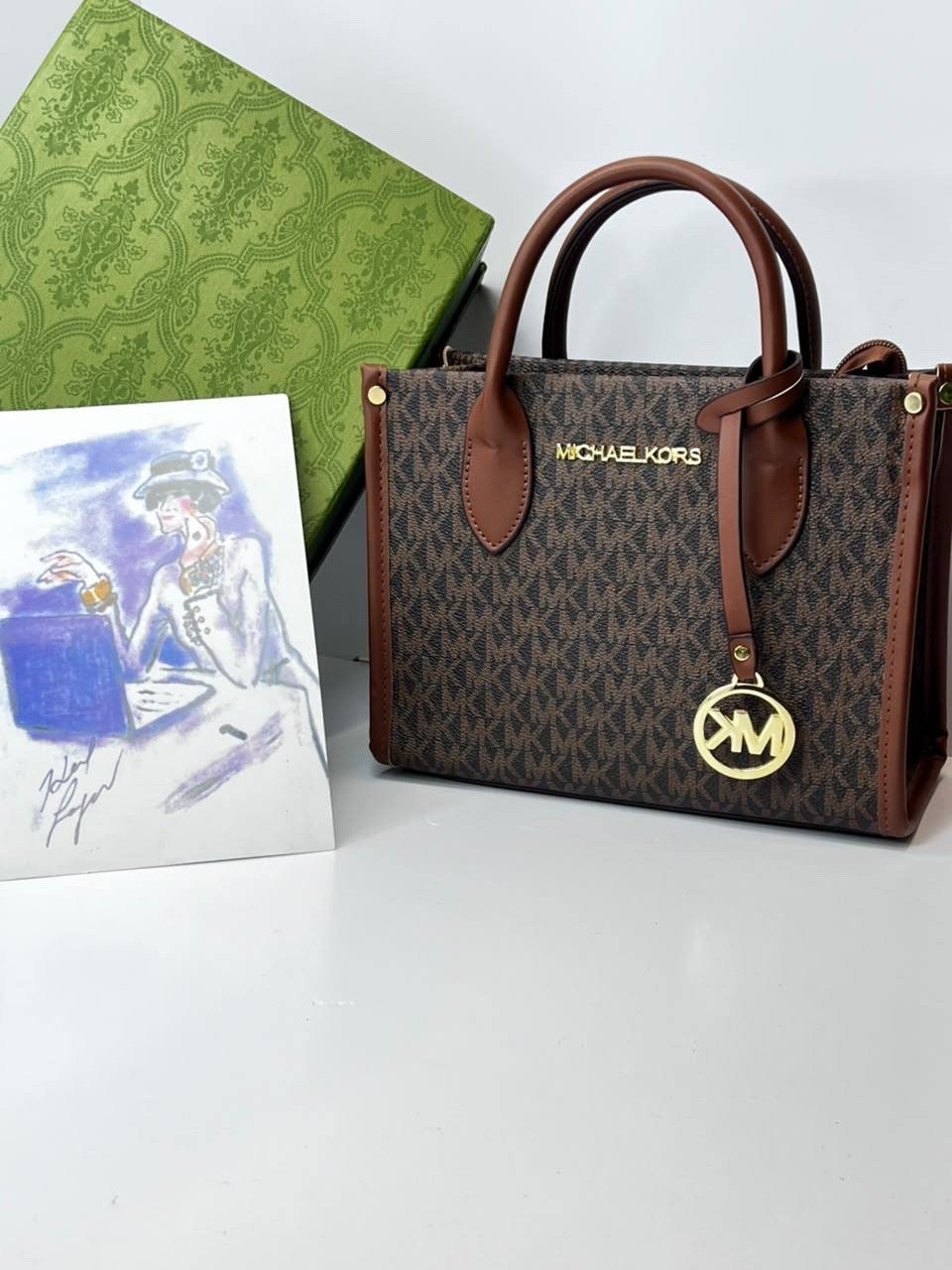 сумка женская michael kors,женская сумка большая стильная michael kors,сумка michael kors,michael kors стильная сумка через плечо,сумка