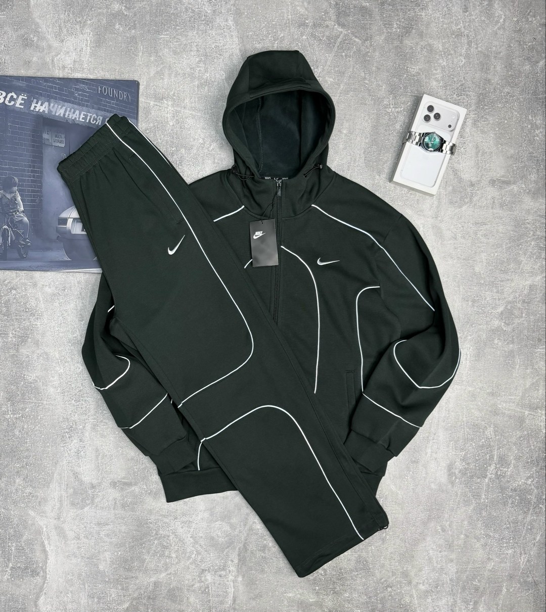 спортивные костюм,ветровка nike x corteiz,зип худи nike tech fleece,зип худи tech fleece рефлективный nike,спортивный костюм nike на флисе