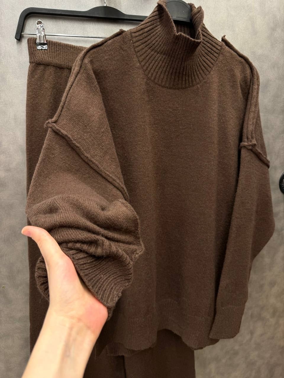 костюм вязаный теплый с брюками modis shop,вязаные брюки,вязаные костюмы,трикотажный костюм,кашемировый костюм с брюками палаццо