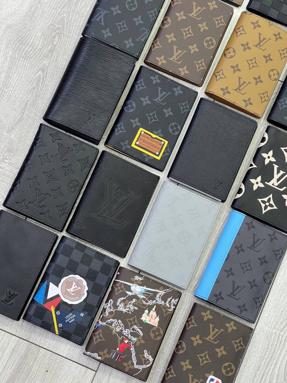 обложка на паспорт louis vuitton,чехол на паспорт луи виттон,обложка для паспорта луи виттон,портмоне мужское луи виттон,обложка для документов louis vuitton
