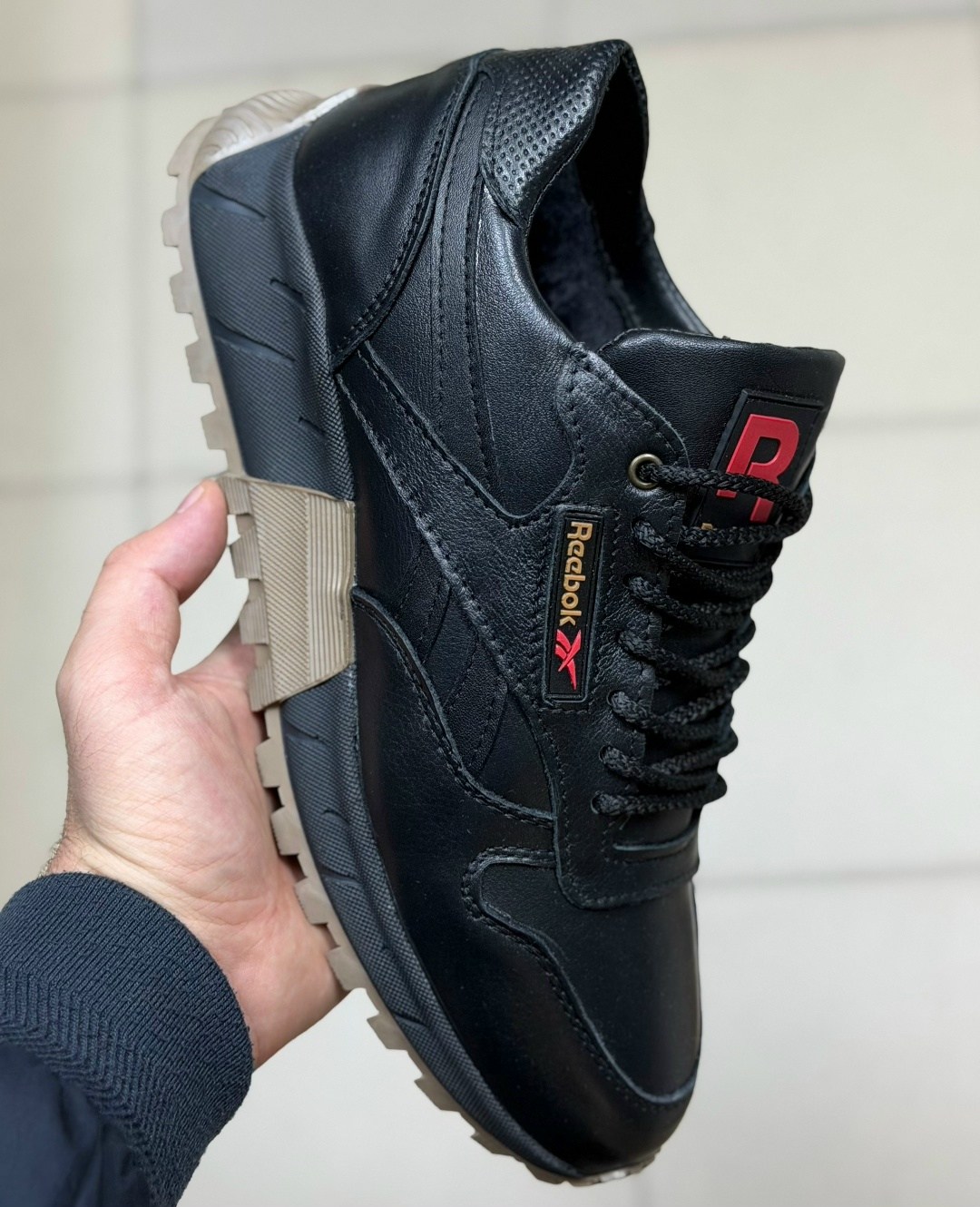 кроссовки рибок классик мужские черные кожаные,мужские зимние кроссовки reebok classic кожаные черные,мужские кожаные кроссовки reebok classic,кроссовки кожаные reebok,мужские кожаные кроссовки