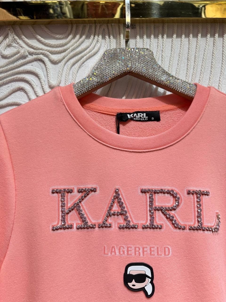 свитшот женский karl lagerfeld,karl lagerfeld свитшот,свитшот женская,толстовка karl lagerfeld,розовый свитшот