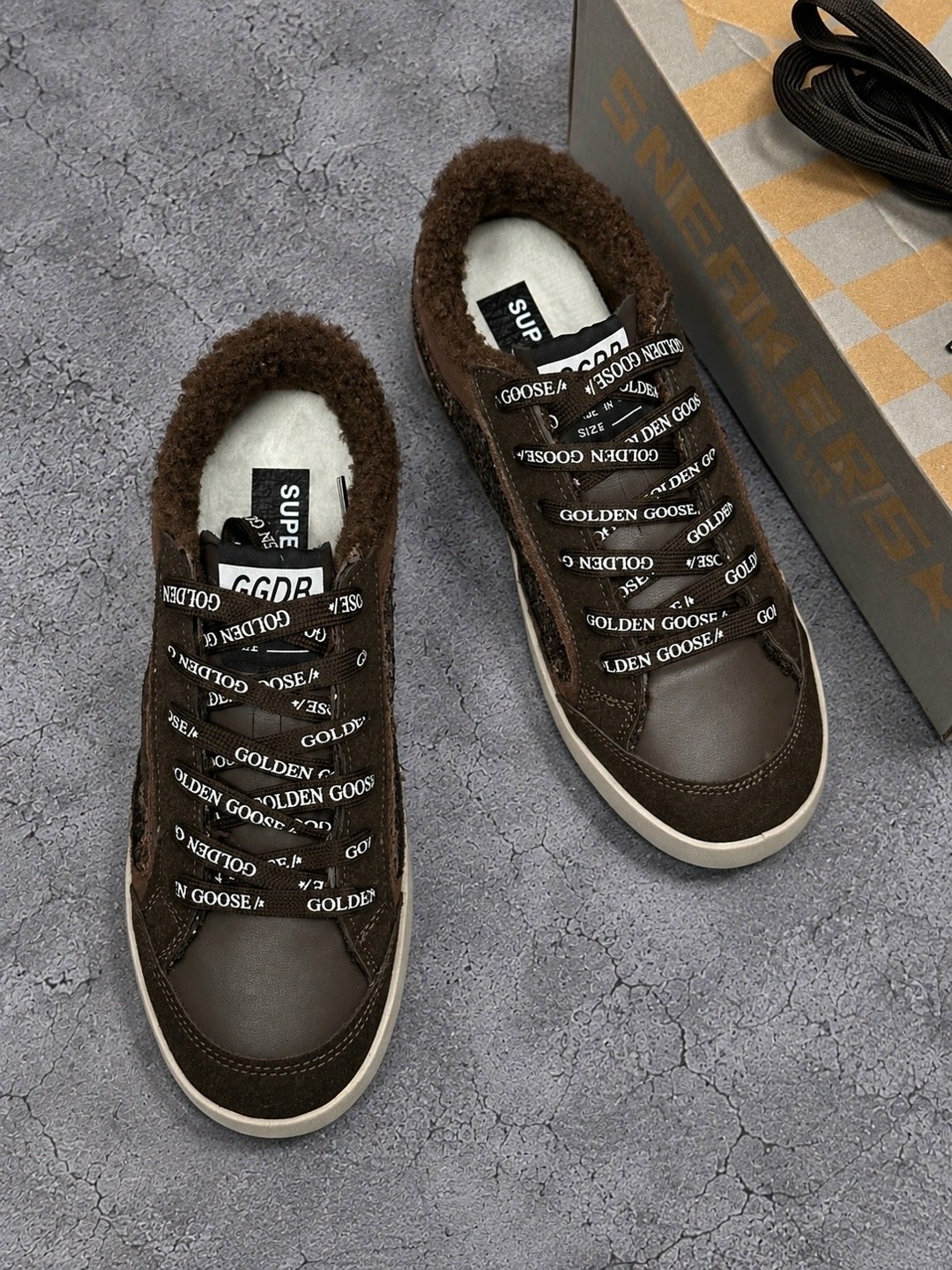 golden goose зимние кеды женские,кеды golden goose,,кроссовки golden goose с пайетками на платформе,женская