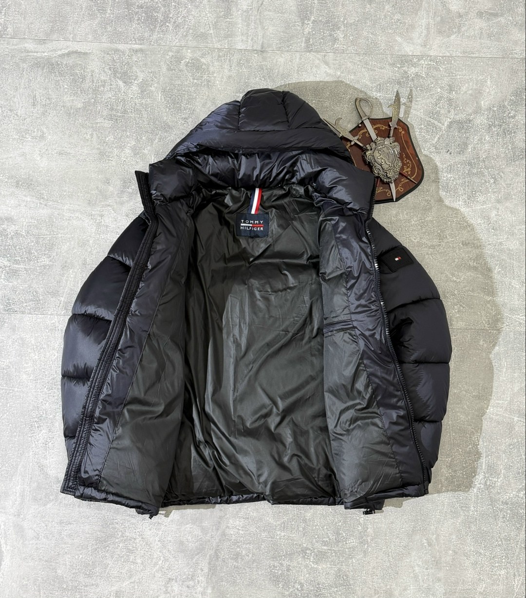 куртка зимняя tommy hilfiger,пуховик tommy hilfiger зимний черный,куртка tommy hilfiger,пуховик прада мужской черный,tommy hilfiger черная куртка
