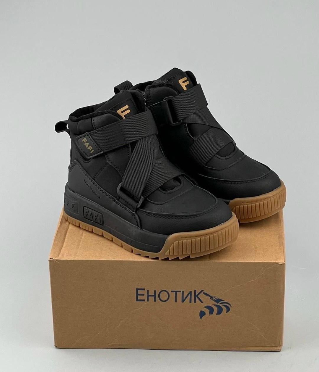 ботинки утепленные для мальчиков fila fil space mid черный,,ботинки утепленные для мальчиков fila fil space mid,ботинки утепленные для мальчиков fila fil space mid 29300330299 черный,зимняя