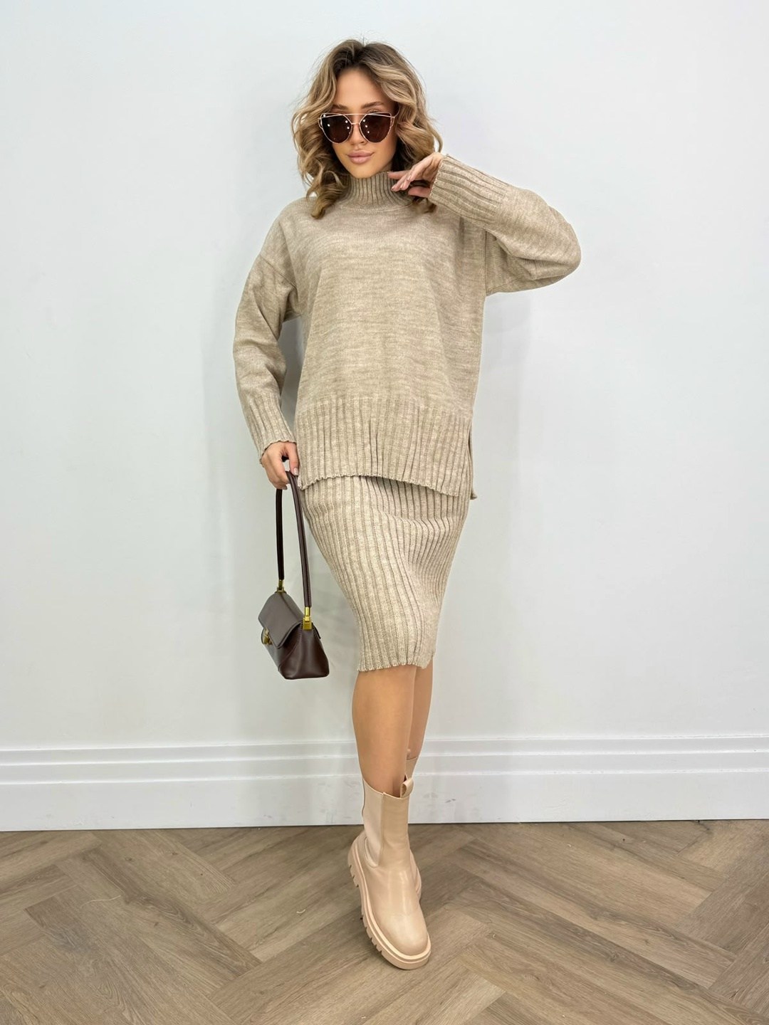 костюм трикотажный с юбкой,костюм трикотажный вязаный с юбкой finesse collection цвет бургунди бордовый,женские костюмы с юбкой,костюм трикотажный женский с юбкой,трикотажные костюмы