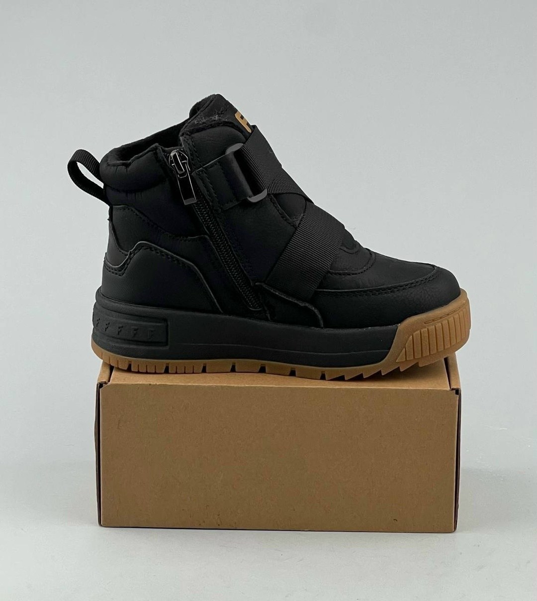 ботинки утепленные для мальчиков fila fil space mid черный,,ботинки утепленные для мальчиков fila fil space mid,ботинки утепленные для мальчиков fila fil space mid 29300330299 черный,зимняя