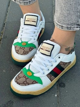Кроссовки