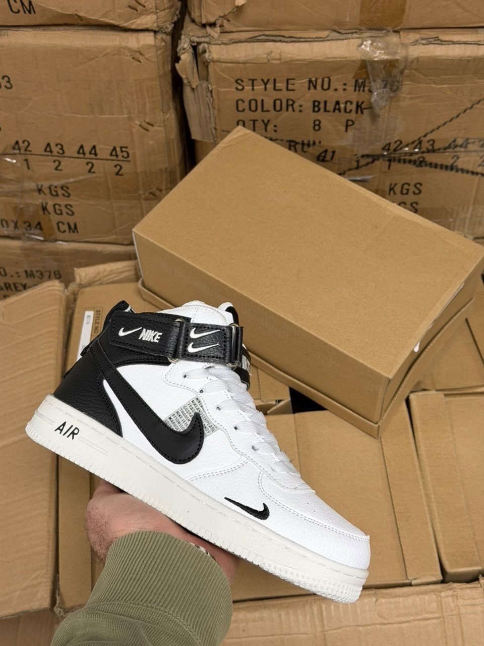 кроссовки nike air jordan 4 retro,nike air jordan 4 retro grey black,кроссовки nike air jordan 4 retro черный,кроссовки,кроссовки nike air jordan 4