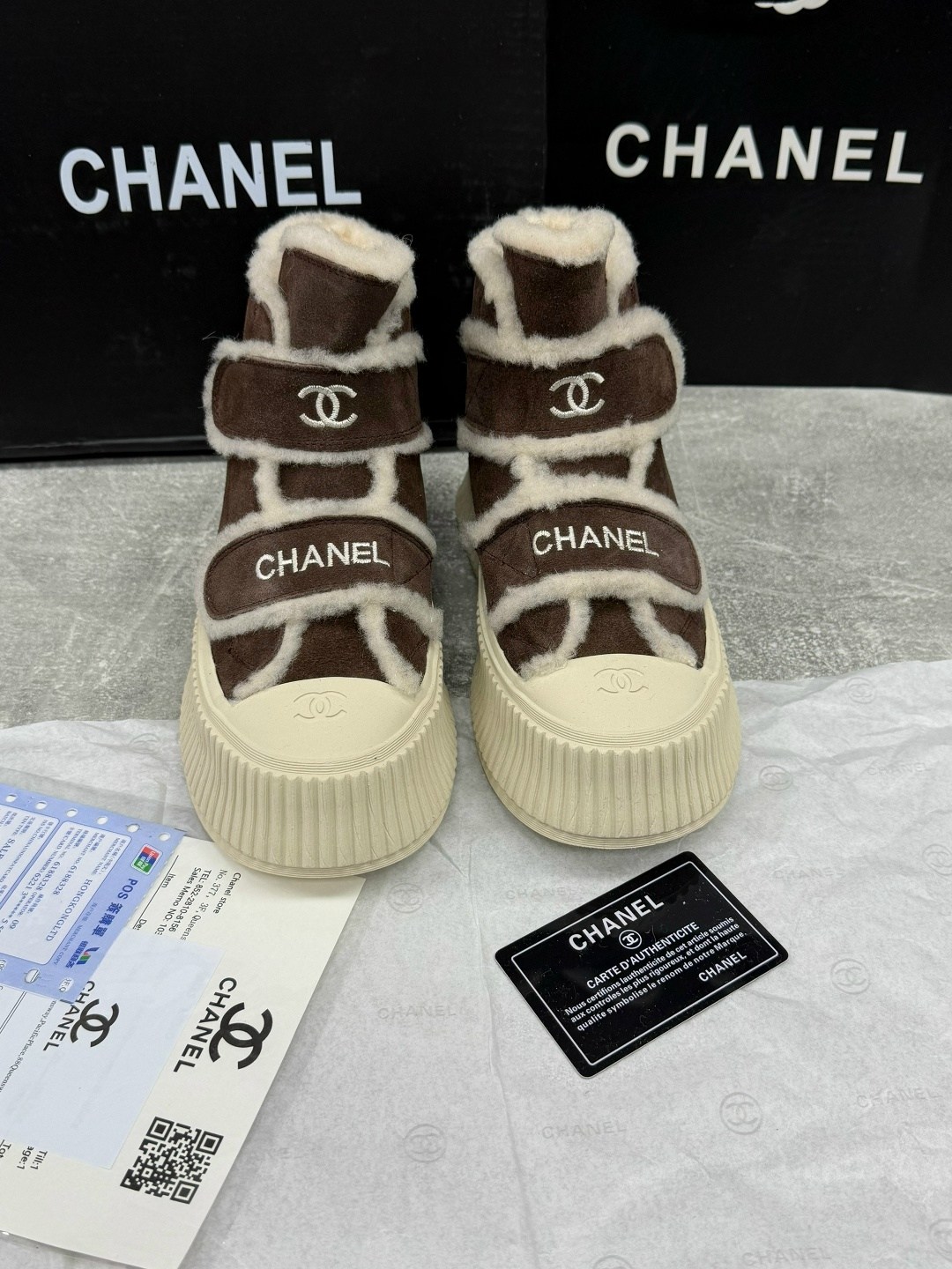 кроссовки зимние на меху chanel,высокие тёплые кеды шанель,кеды шанель зимние,высокие женские зимние кеды chanel,