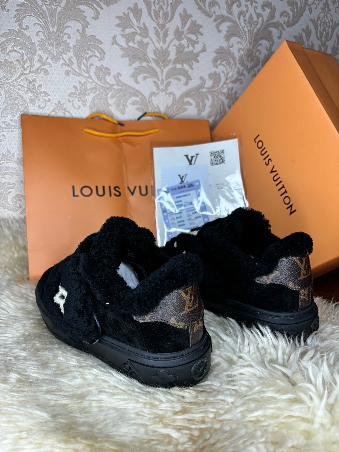 кроссовки женские louis vuitton,кроссовки louis vuitton,louis vuitton зимние кроссовки,,кеды луи виттон женские