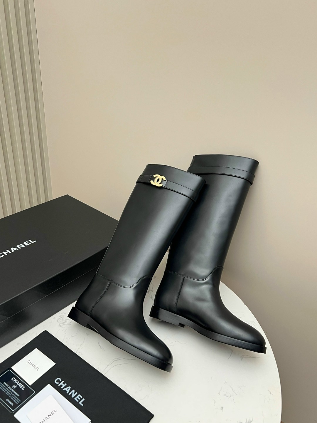 женские сапоги,сапоги celine,сапоги,сапоги chanel,сапоги живанши