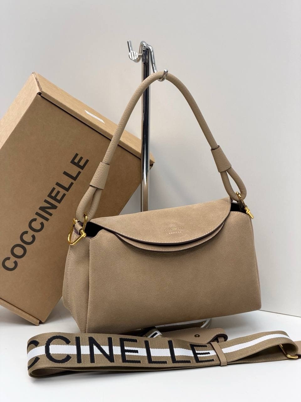 сумка женская coccinelle,замшевая сумка,замшевая сумочка liya из матовой кожи coccinelle, зеленый,сумка coccinelle,сумка