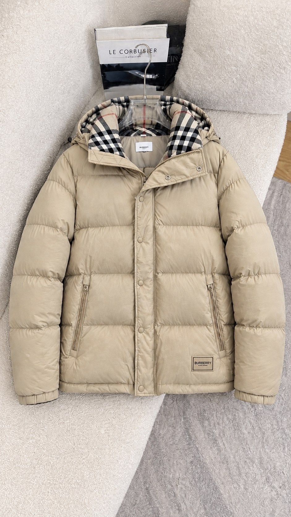 пуховик burberry,пуховик мужской burberry,куртка burberry мужская зимняя,куртка burberry,модный шерстяной пуховик со съемным капюшоном из гусиного пуха в стиле burberry