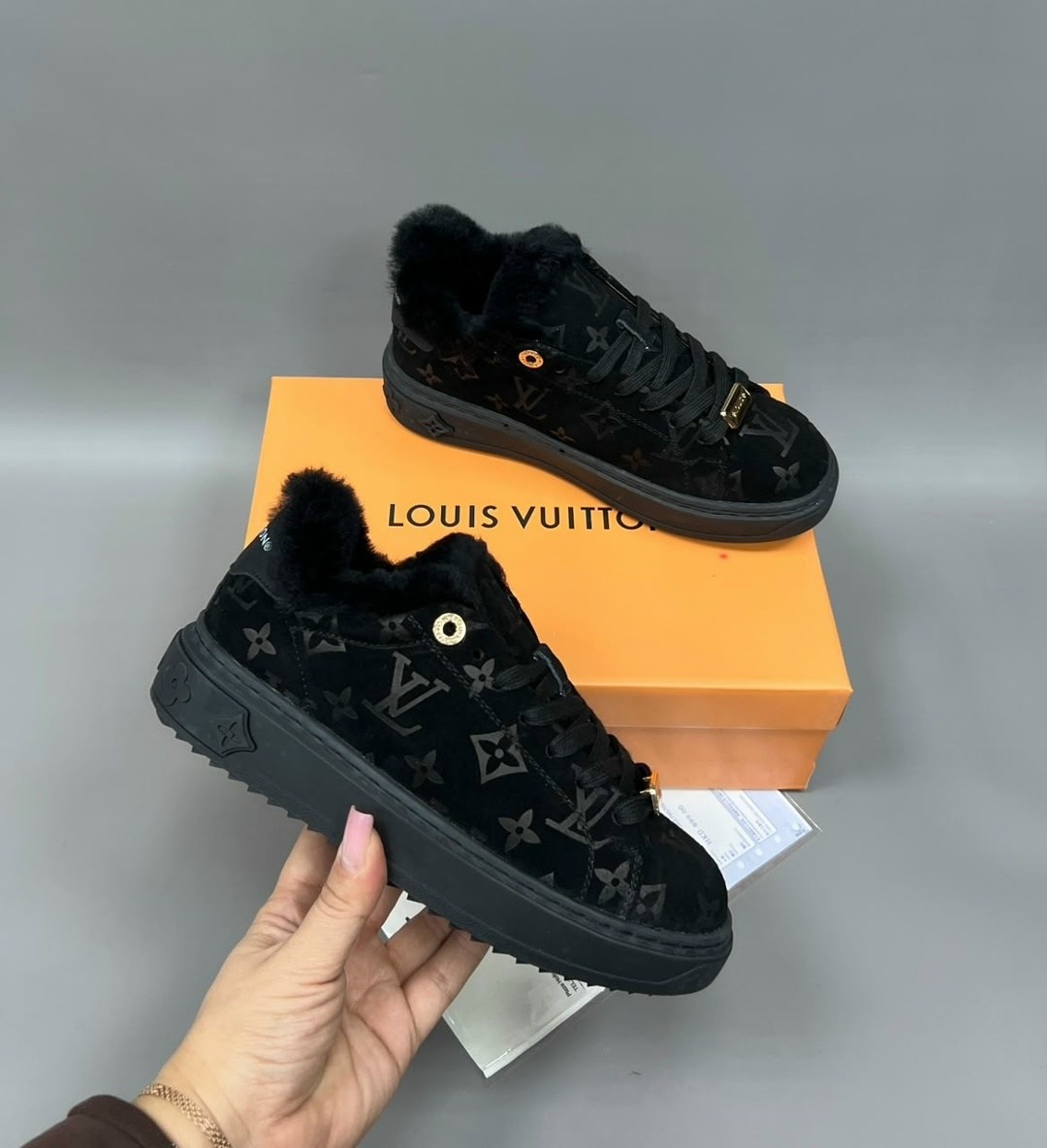 зимние кроссовки louis vuitton,кроссовки женские louis vuitton,кеды louis vuitton,louis vuitton кроссовки,луи виттон кроссовки женские зимние