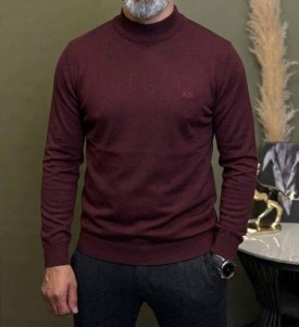 Свитер