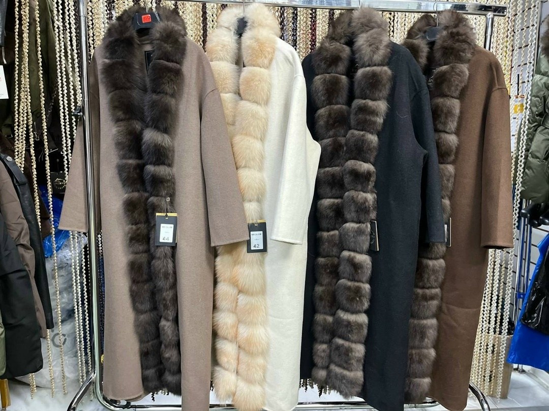 кашемировое пальто с мехом куницы yana kraft brand,женское зимнее кашемировое пальто белое шерстяное пальто из натурального лисьего меха,кашемировое пальто с мехом куницы,пальто с мехом,пальто с натур