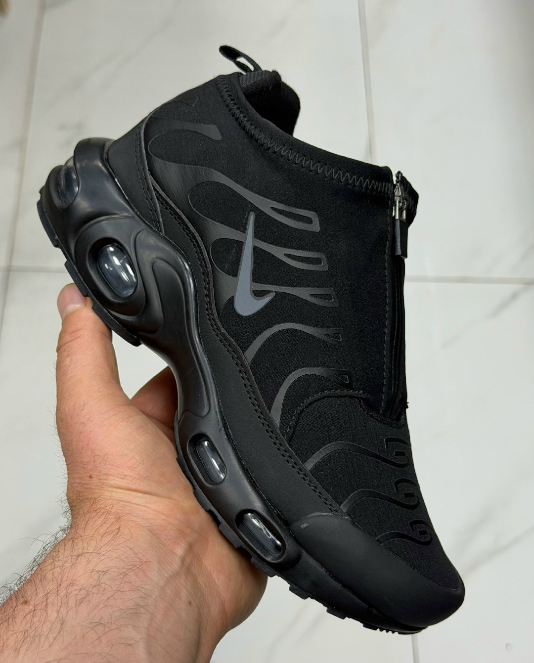 кроссовки nike tn air max plus,кроссовки nike air max plus,nike air max plus tn,nike air max plus,кроссовки nike air max tn plus ultra белые с серым